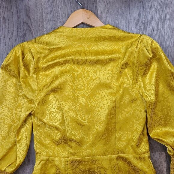 Wayf Long Sleeve Mini Wrap Dress size S - Picture 9 of 9